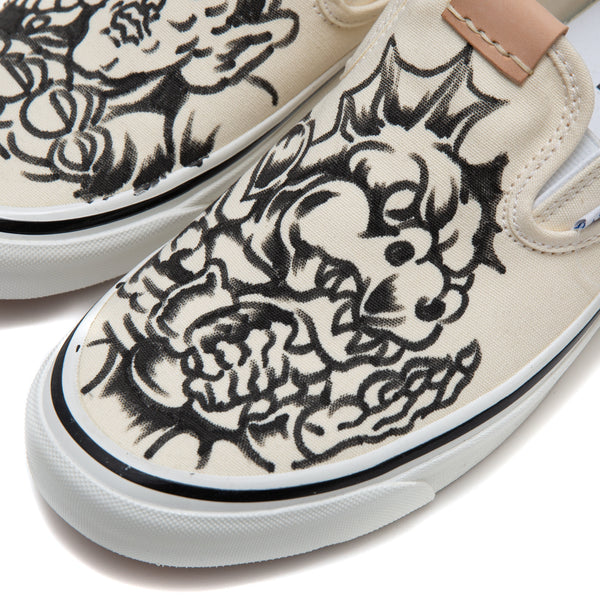 Kogan for Alterior - Sketchy Vans Slip-On - OG White