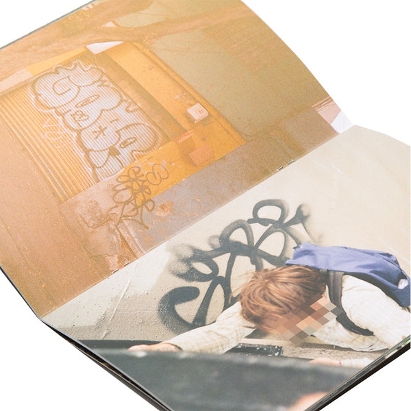 Crack Gallery - Cutie Zine & Stickers