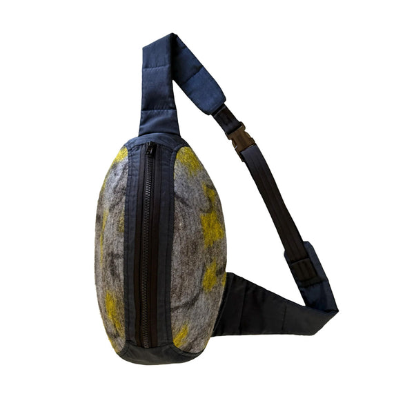 Sturla - Isopod Bag - French Navy Shot Nylon/Felt